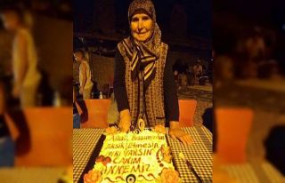 9 çocuk ve 21 torundan anneye doğum günü sürprizi