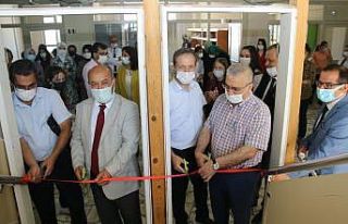 Abdülhamid Han Anadolu Lisesinde resim sergisi