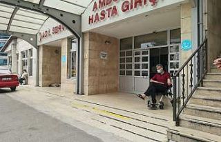 Acemi kasaplar kurban yerine kendini kesti