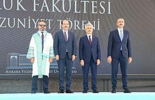 Adalet Bakanı Gül: “Yıl sonunda bin hakim ve...