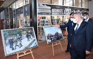 Adana’da "15 Temmuz" konulu fotoğraf...