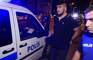 Adana’da bar çıkışı silahlı kavga: 3 yaralı