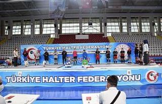 Afyonkarahisar’da gençler ve U23 halter Türkiye...