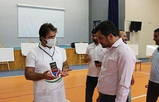 Ağrı’da “15 sanatçı 15 Eser” çalışması...