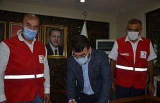 AK Parti Batman İl Başkanı Gür, Türk Kızılay...