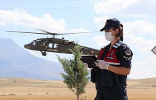 Aksaray Jandarmadan bayram öncesi helikopter destekli...