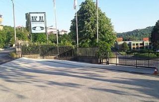 Alaplı’da fabrikanın çatısından düşen işçi...
