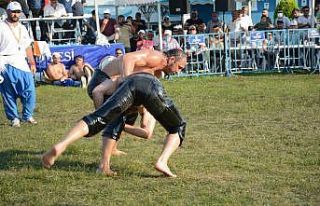 Ali Gürbüz’den bir haftada ikinci başpehlivanlık