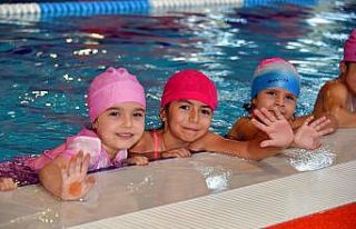 Aliağa’daki yarı olimpik havuzda yüzme kursları...