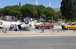 Alkollü sürücü otomobili devirdi