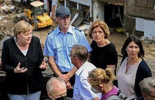 Almanya Başbakanı Merkel’den afet bölgesine ziyaret