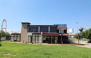 Alzheimer hastalarının buluşma yeri Mavi Ev yeniden...