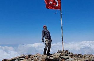 Amanos Dağları’nın zirvesine solo tırmanış...