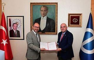 Anadolu Üniversitesi’nden Azerbaycan Programları...