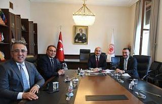 Ankara’da bulunan AK Parti heyeti çevreyolu müjdesi...