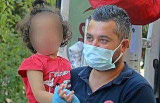 Anne evi terk etti, babanın bakmakta zorlandığı...