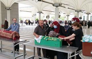 Anneanne cinayetine kurban giden iki çocuk ve annesi...
