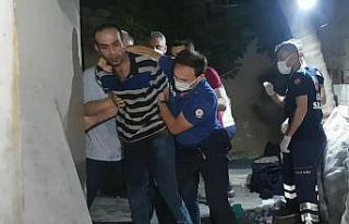 Annesini, eşini ve beş çocuğunu rehin aldı