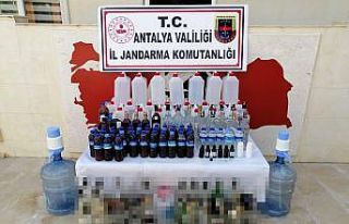 Antalya’da kaçak içki operasyonu