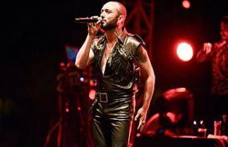 Antik tiyatroda konserler Mabel Matiz’le başladı