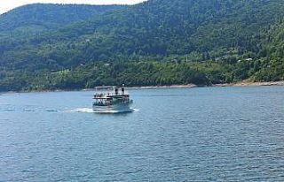 Artvin’de baraj gölleri turizme kazandırılıyor