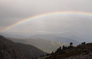 Artvin’de kartpostallık gök kuşağı manzarası