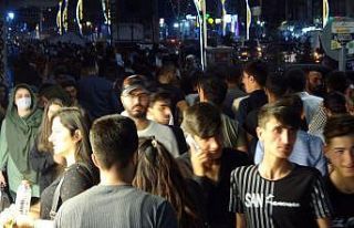 Aşılamalardan sonra Yüksekova’da bayram yoğunluğu...