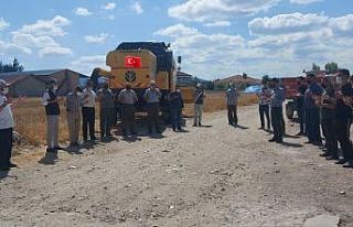 Aslanapa Ovası’nda hasat dönemi dualarla başladı