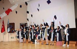 AÜ Sağlık Bilimleri Fakültesi mezuniyet töreni...