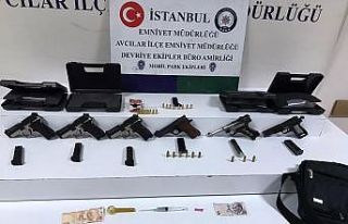 Avcılar’da seyir halindeki araçtan ateş eden...