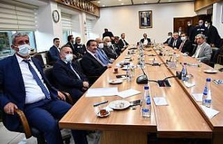 Bakan Dönmez’den, sürpriz KARDEMİR ziyareti