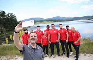 Bakan Kasapoğlu’ndan Tokyo 2020’ye katılacak...