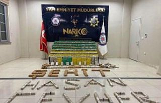 Bakan Soylu: “Hakkari’de 449 kilogram eroin ele...