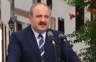Bakan Varank: "2022’nin sonunda yerli otomobilde...