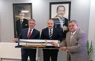 Bakan Varank: "Yangınlarımızı söndüreceğiz,...