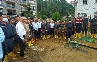 Bakanlar sel bölgesindeki incelemelerin ardından...