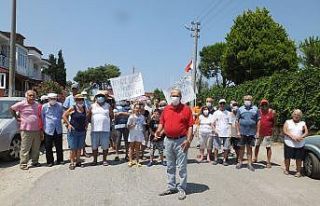 Balıkesir’de denize ulaşımı engellenen site...