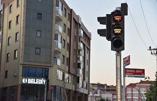 Balıkesir’de trafik ışıkları aşıya teşvik...