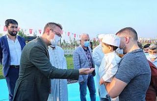 Başakşehir’de açık havada bayram namazı coşkusu