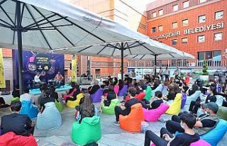 Başakşehir’de geleceğin tiyatrocuları yetişiyor