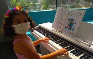 Başiskele’de müzik eğitimleri sürüyor