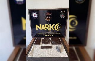 Başkale’de 4 kilo 90 gram afyon sakızı maddesi...