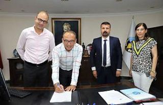 Başkan Akın imzayı bu kez Turkap A.Ş. çalışanları...