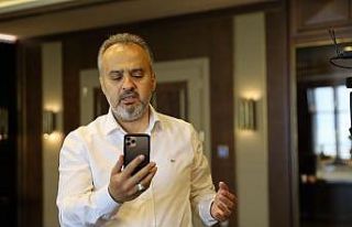 Başkan Aktaş, Türkiye’yi ağlatan Gülsüm Teyze’ye...
