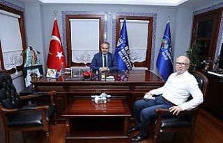 Başkan Aktaş’ın kurban bağışı Kızılay’a