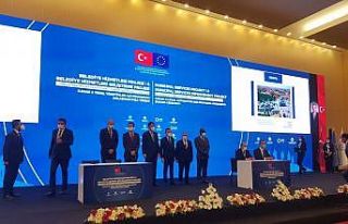 Başkan Büyükkılıç Ankara’da 288 milyon TL’lik...