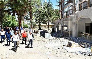 Başkan Çınar, Gündüzbey Sosyal Tesisleri’ni...