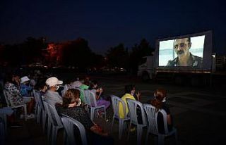 Başkan Gümrükçü, “Sinema Akşamları”nda...