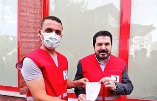 Başkan Sayan, kurbanını Kızılay’a bağışladı