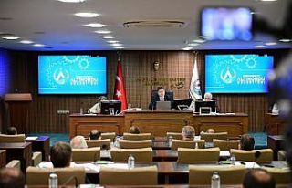 Başkan Tören: “Tasarruf ekonomisiyle hizmet belediyeciliğini...